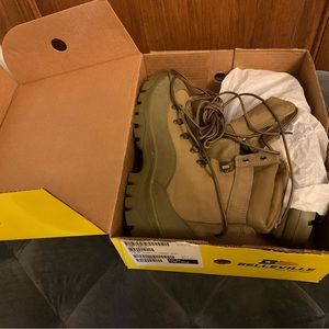 NIB Belleville Mountain Hiking Boots